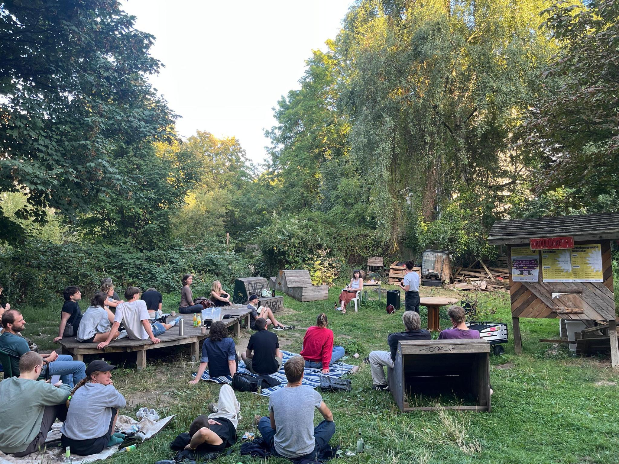 Lea Bonasera in der baulücke!